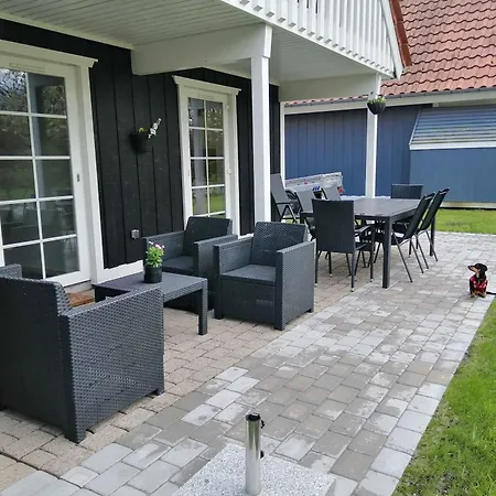 בית נופש Summer House For Relaxation And Activity גראסטן
